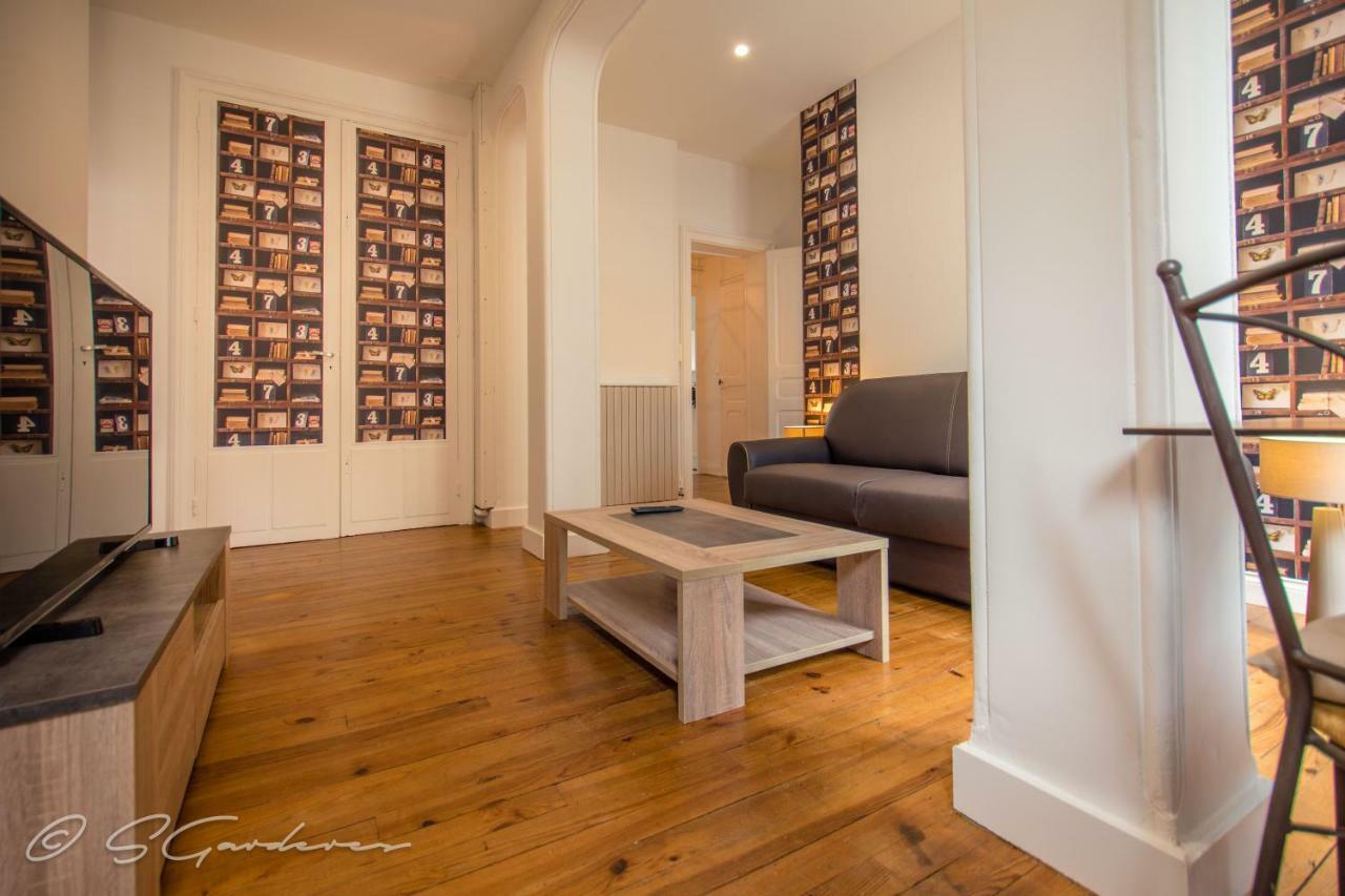 Pau'S Appart Apartment Ngoại thất bức ảnh